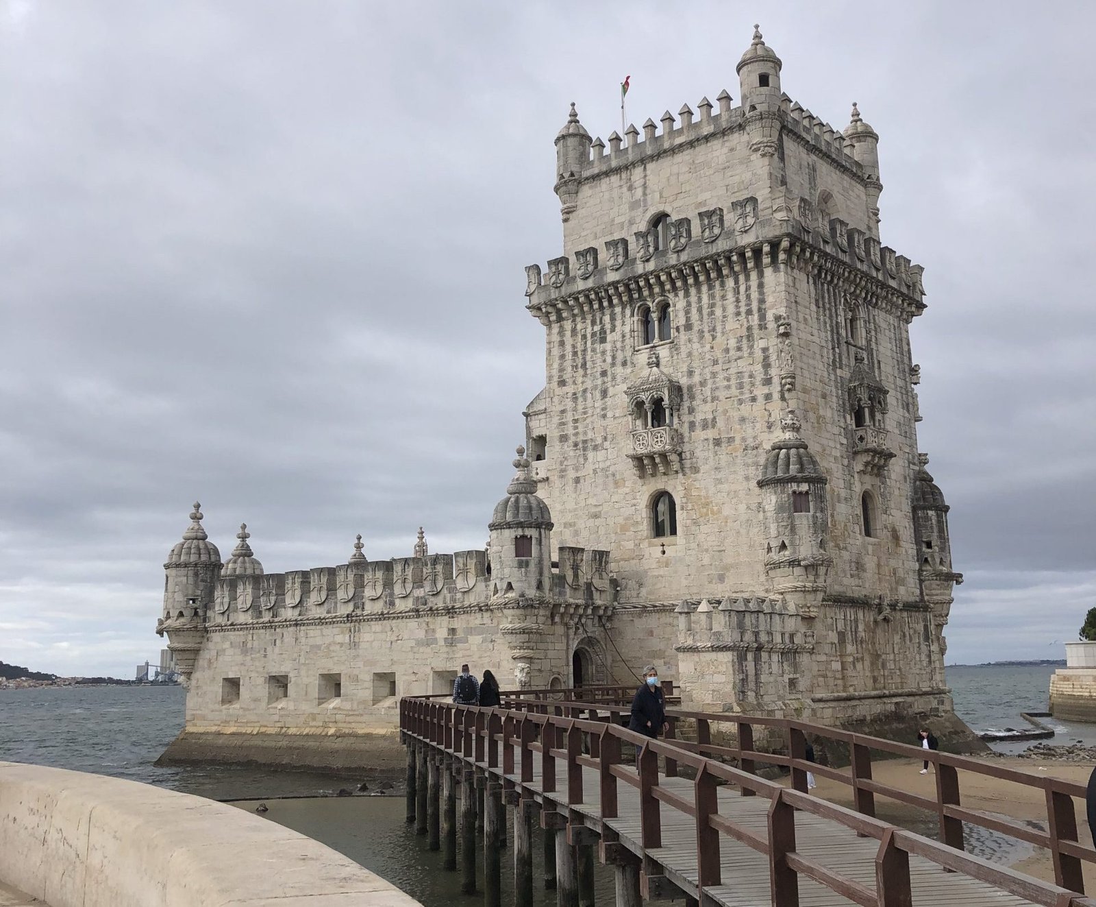 Scopri di più sull'articolo LISBONA: COME ORGANIZZARE IL TUO VIAGGIO