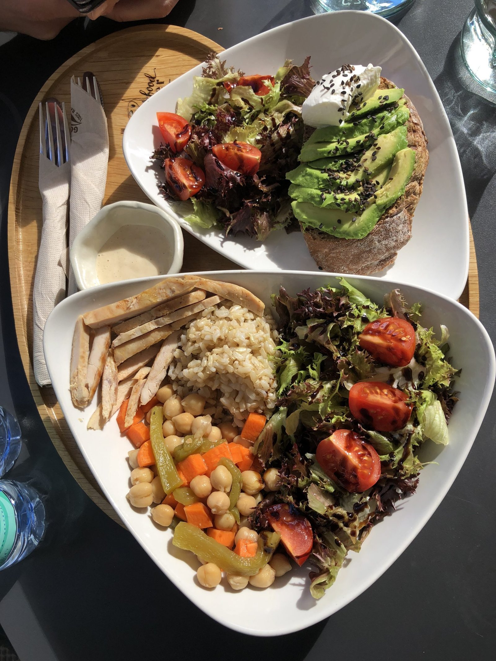 Scopri di più sull'articolo CIBI E SPECIALITÀ DA PROVARE DURANTE IL TUO VIAGGIO A MADEIRA