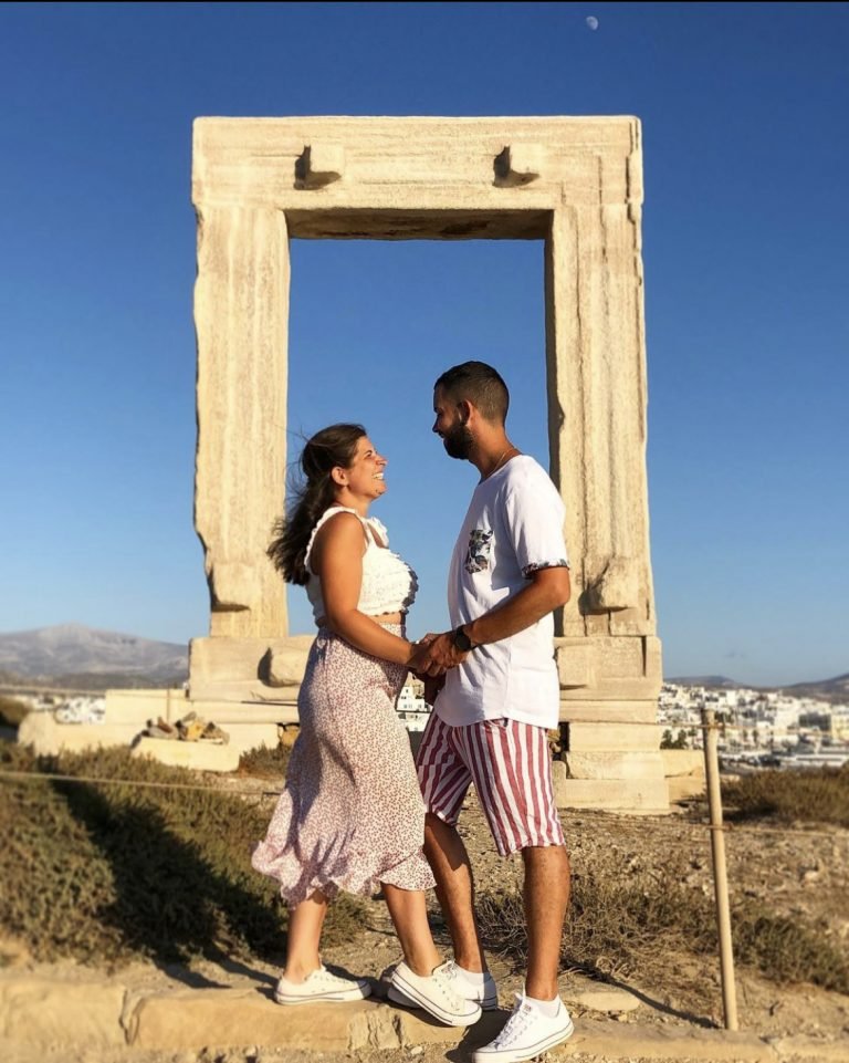 Scopri di più sull'articolo NAXOS: UNA GRANDE ISOLA CON ACQUE CRISTALLINE E CON TANTI LUOGHI STORICI DA VISITARE