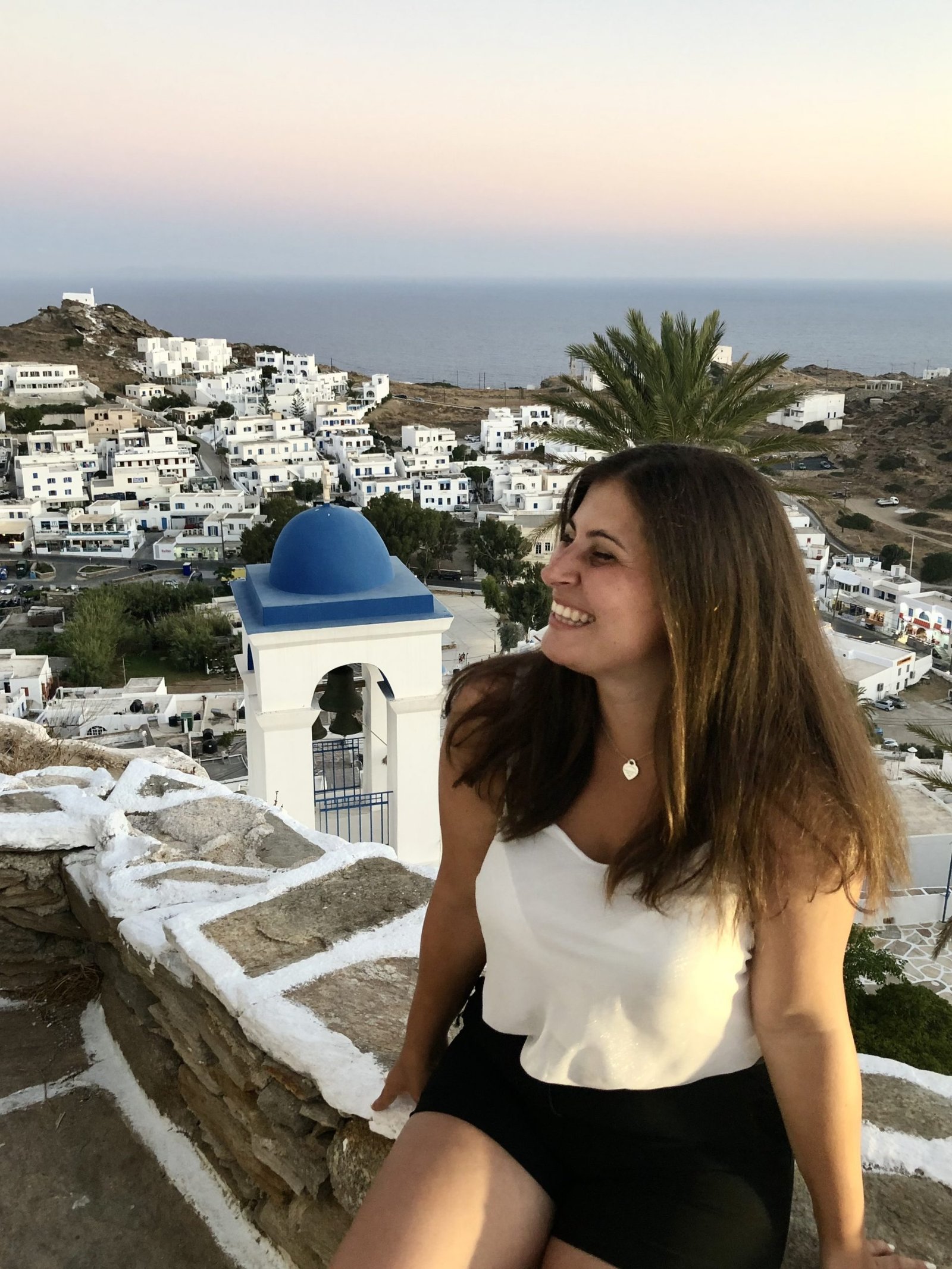 Scopri di più sull'articolo <strong>IOS: MARE, STORIA E TRAMONTI DA TOGLIERE IL FIATO</strong>