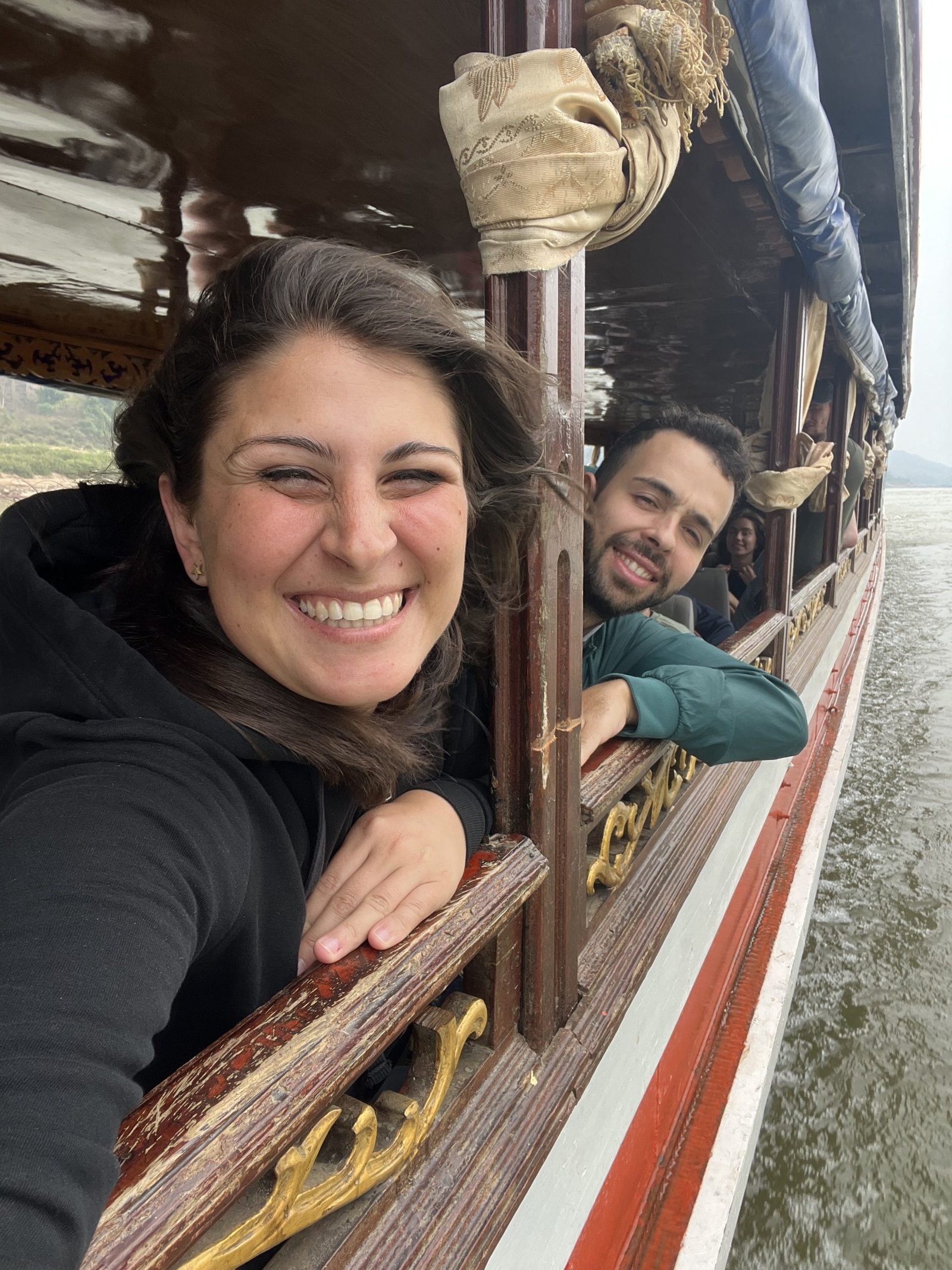 Scopri di più sull'articolo NAVIGARE SUL MEKONG DALLA THAILANDIA AL LAOS