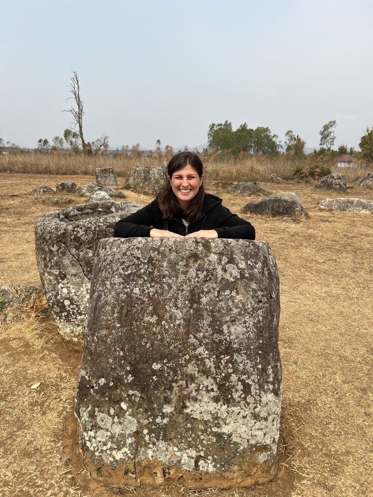 Scopri di più sull'articolo IL PAESE PIÙ BOMBARDATO DEL MONDO: ESCURSIONE A PHONSAVAN