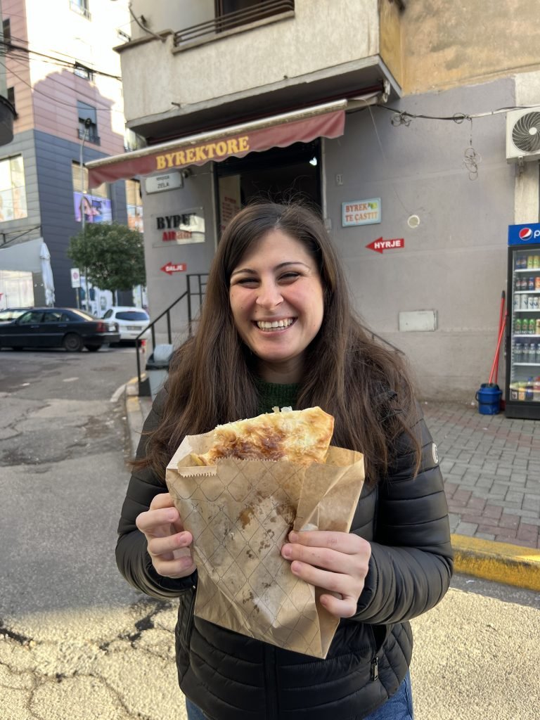 Scopri di più sull'articolo COSA MANGIARE A TIRANA: LE 15 SPECIALITÀ DA PROVARE 