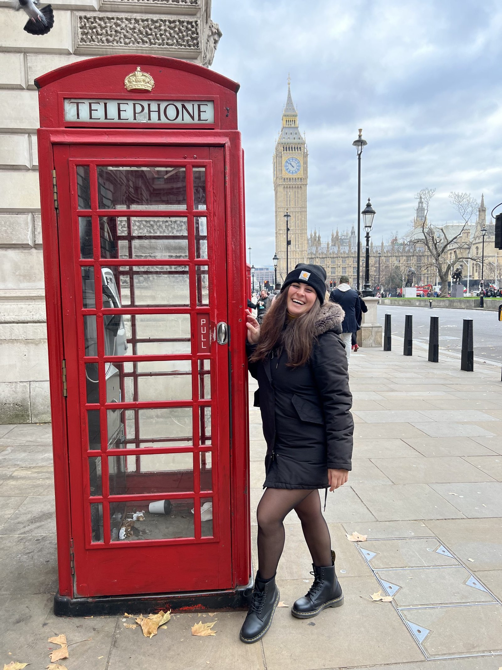 Scopri di più sull'articolo E-SIM HOLAFLY: AVERE INTERNET ILLIMITATO IN VIAGGIO